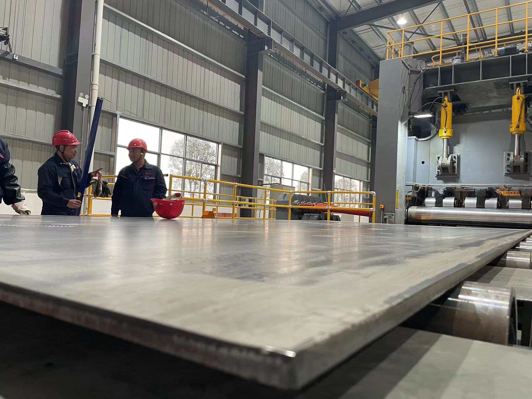 Optimierung der Druckreduzierungskurve für Verbundplatten