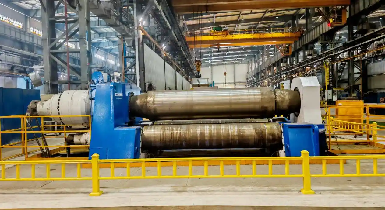 CNC-Hydraulische 4-Roll-Plattenwalzmaschine