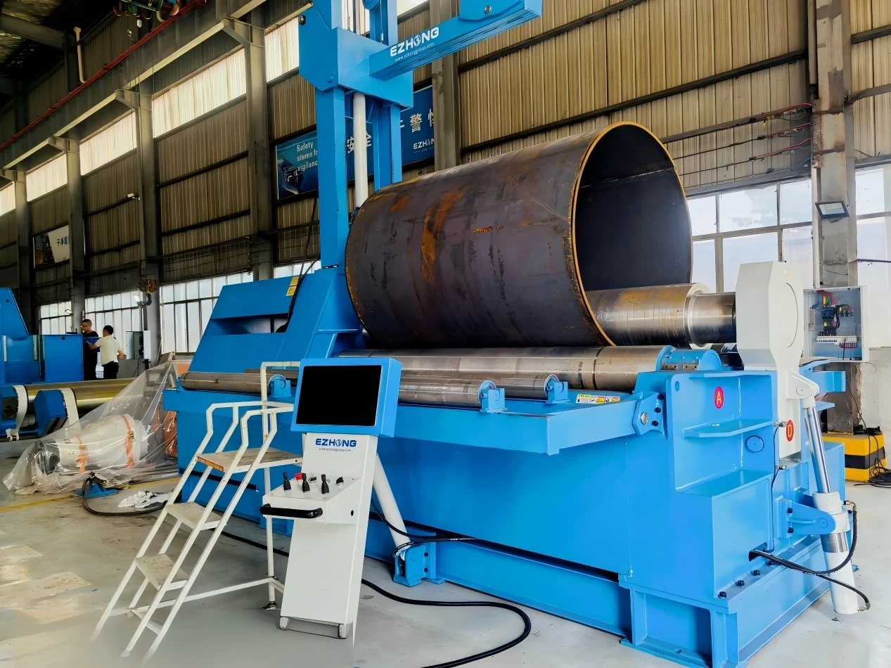CNC-Hydraulische 4-Roll-Plattenwalzmaschine